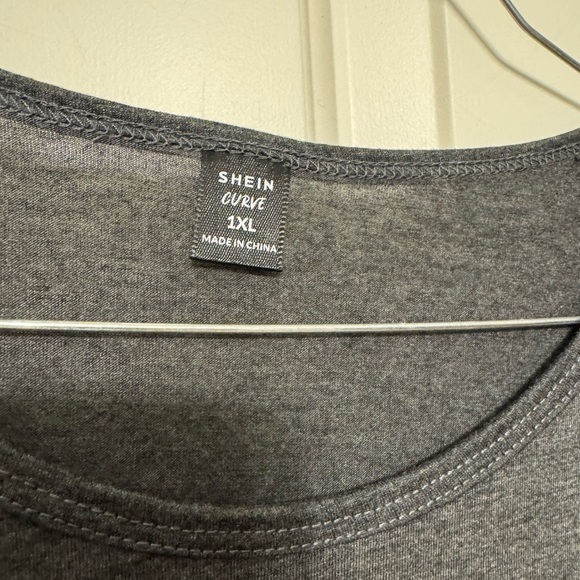 SHEIN Dark Gray Pumpkin Graphic Long Sleeve 1XTee - Picture 3 of 6